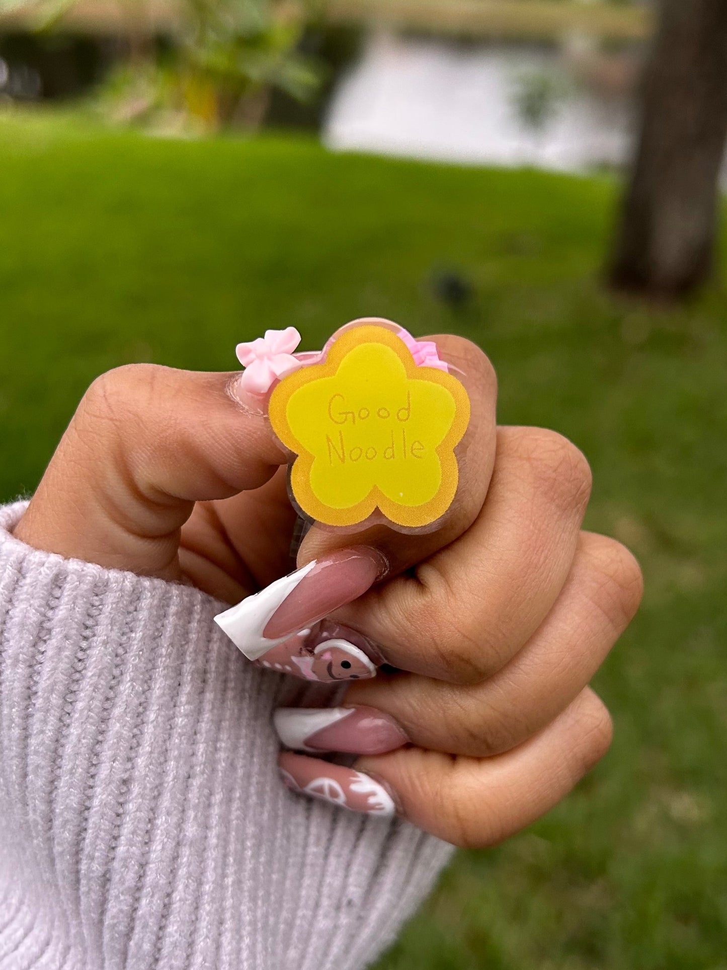 Gold Noodle Star Shoe Charm